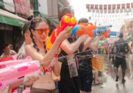 Experience the Thrill of Festival Songkran 2025 with a Private Tour