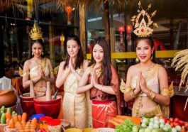 Thai Traditional Cultural Tourism, Priceless Wealth Pride of Tourists